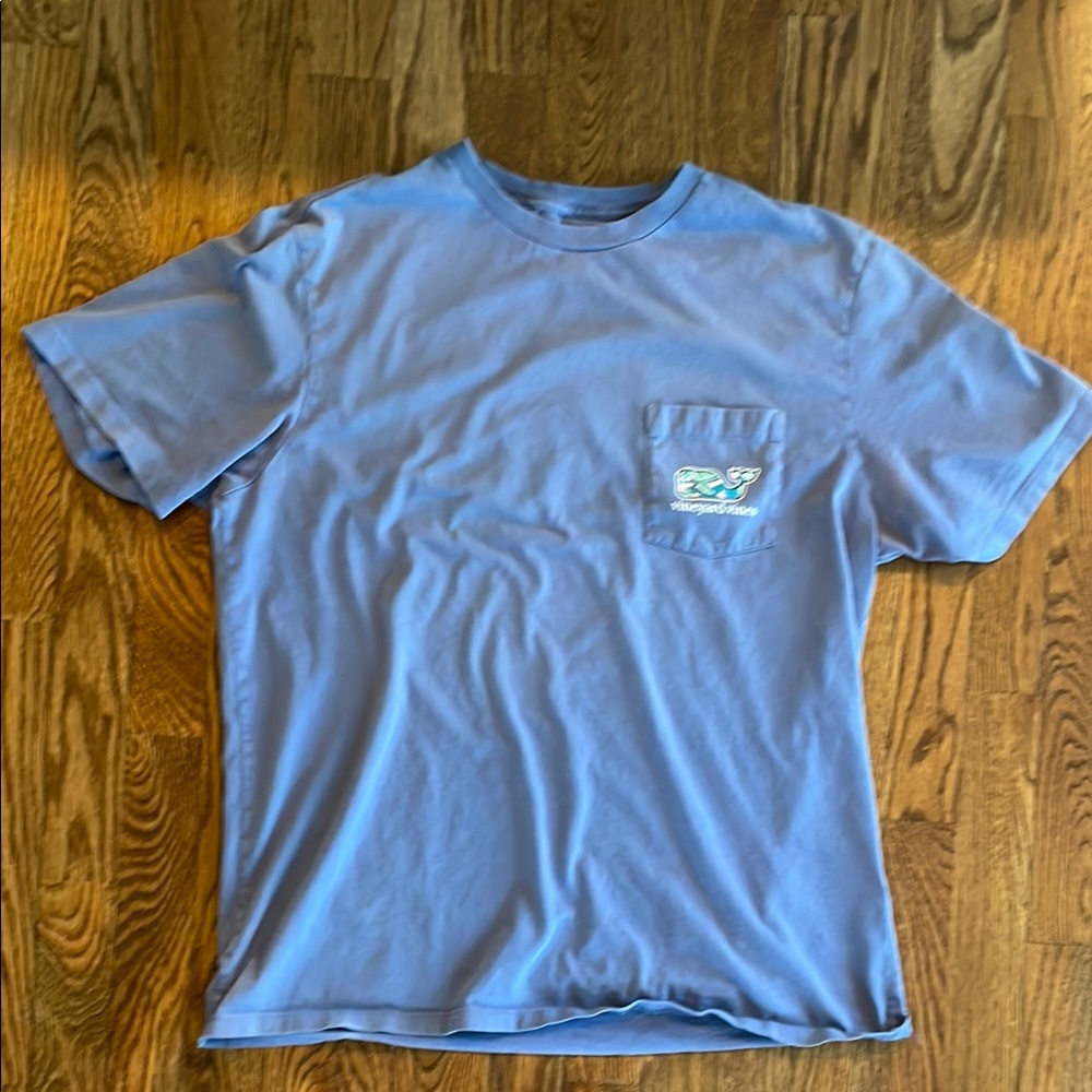 Vineyard Vines t shirt